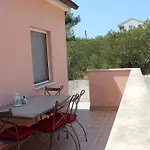 Διαμέρισμα Luvi Τρογκίρ